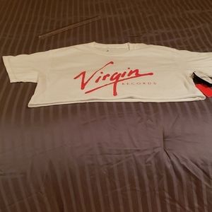 FOREVER 21 - CROPPED T SHIRT- SIZE MEDIUM